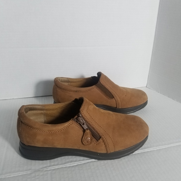 NATURALIZER WOMEN'S LEATHER LOAFERS SIZE 7 - Picture 1 of 12